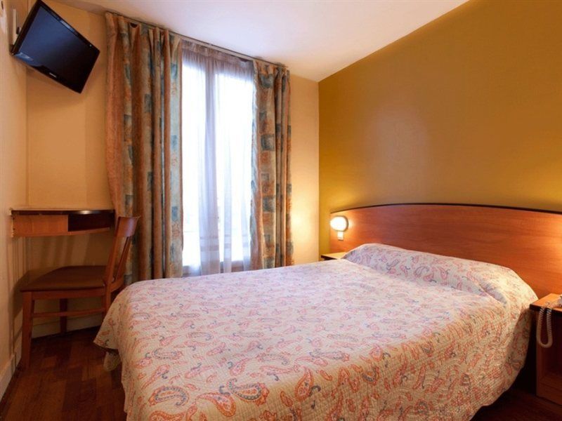 Hibiscus Republique Hotel Paris Bagian luar foto